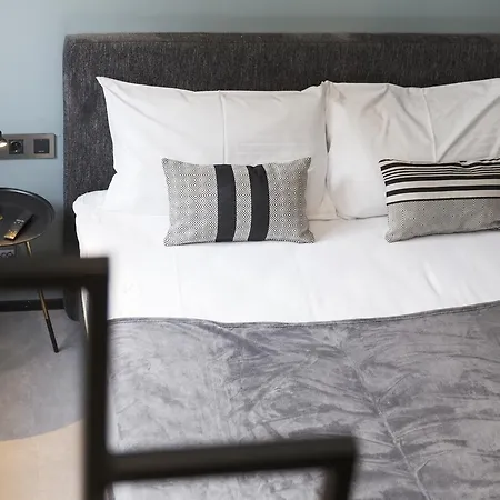 Quentin Zoo Hotell