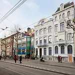 Quentin Zoo Отель