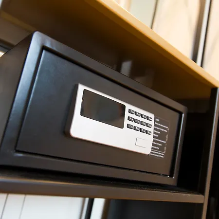 クエンティン ズー ホテル 4*