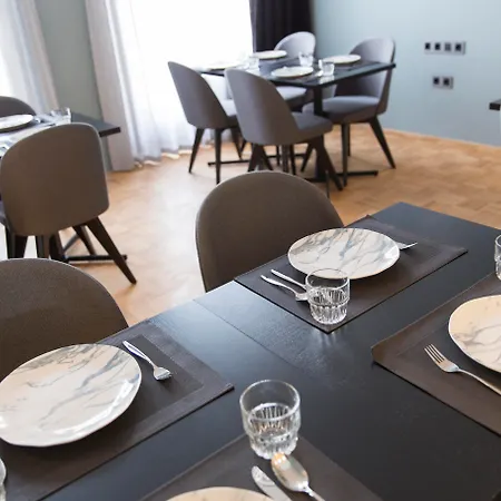 クエンティン ズー 4* アムステルダム