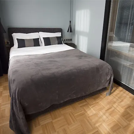 クエンティン ズー 4*