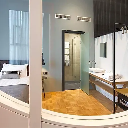 Quentin Zoo Hotel 4*