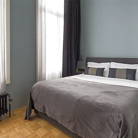 Quentin Zoo Hotel 4*