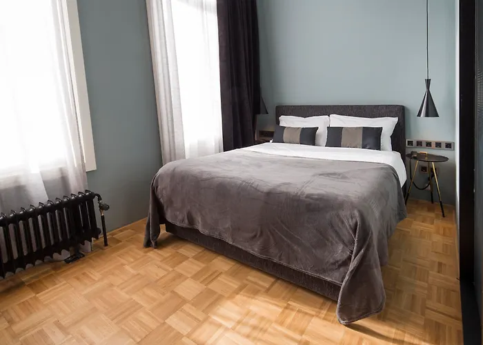 Quentin Zoo Отель