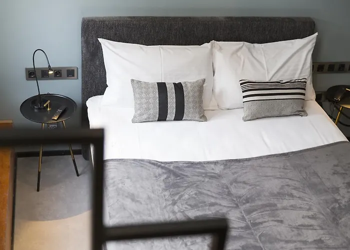 Quentin Zoo Отель